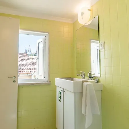 'white House' Apartment- Alfama Lisboa